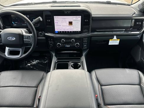 New 2026 Ford F250 Lariat w/ Black Appearance Package AWD/4WD image 13
