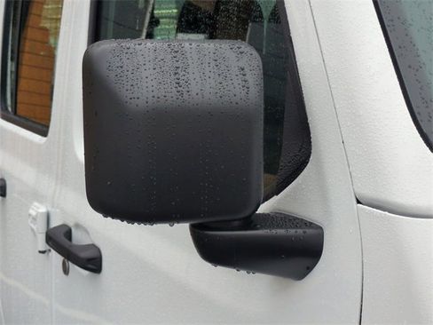 New 2025 Jeep Gladiator Sport image 12