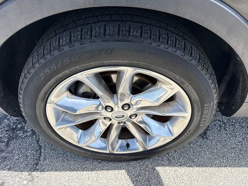 Used 2015 Ford Explorer XLT w/ Equipment Group 202A FWD image 11