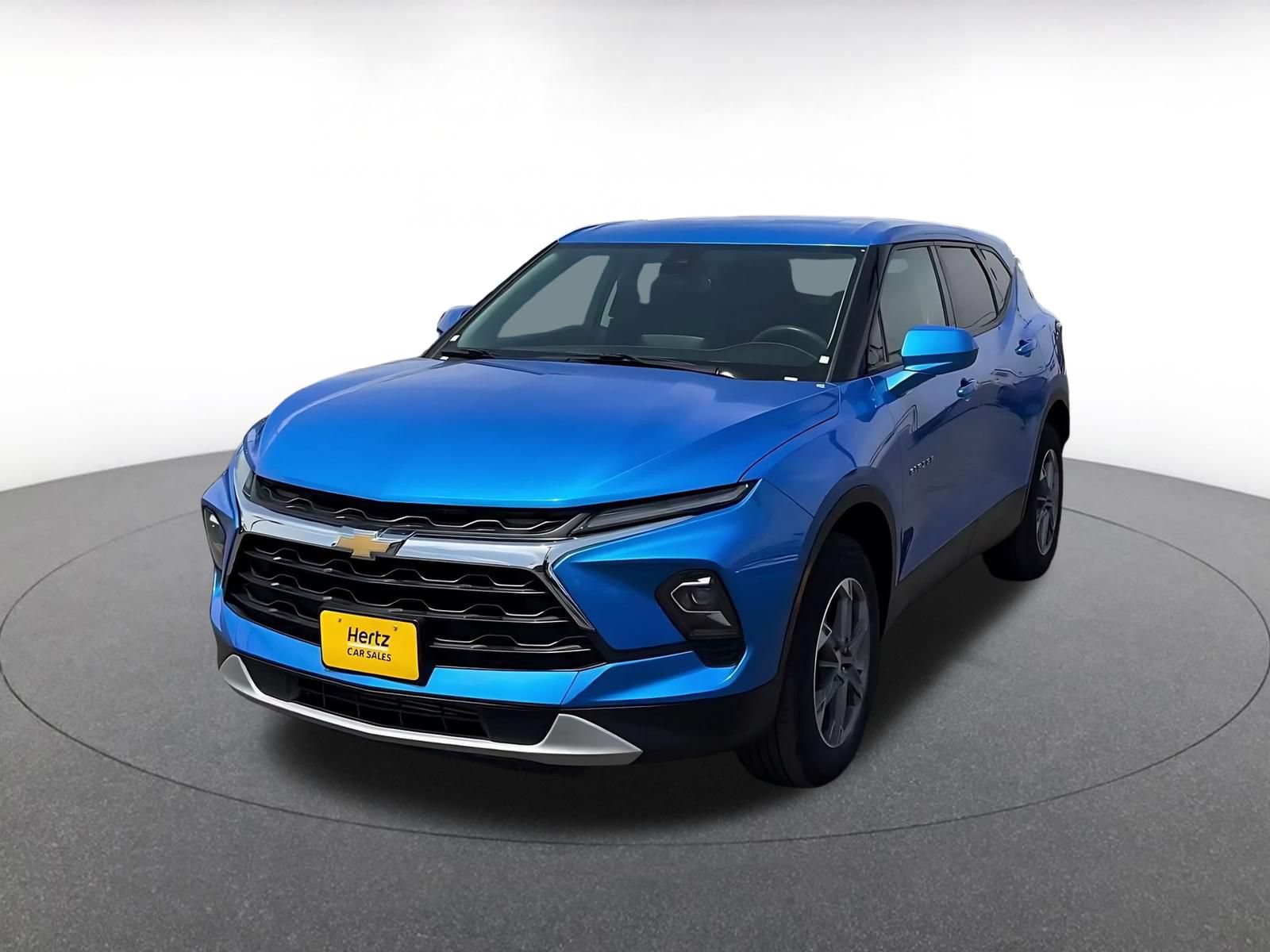 Used 2025 Chevrolet Blazer LT FWD image 6