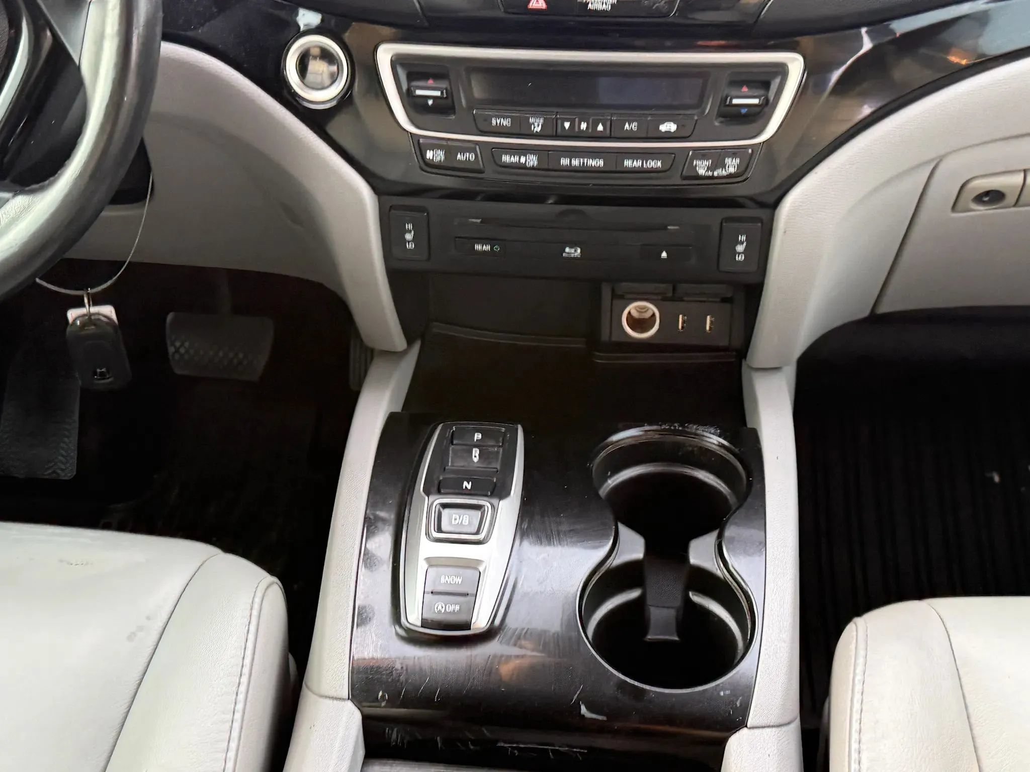 Used 2017 Honda Pilot Touring image 26
