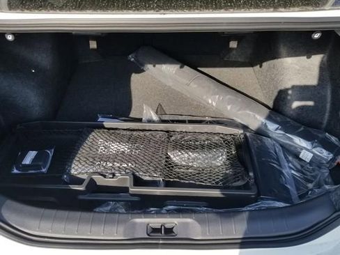 New 2025 Nissan Altima 2.5 SR image 18