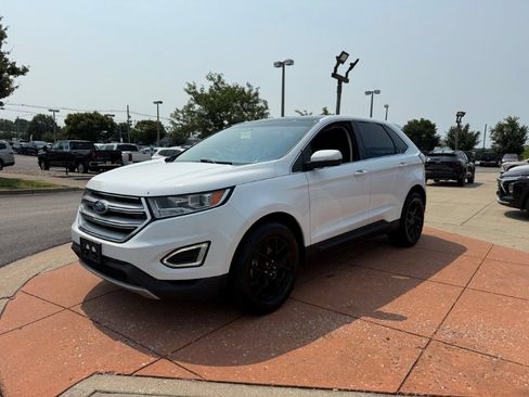 Used 2016 Ford Edge SEL w/ Equipment Group 201A FWD image 3