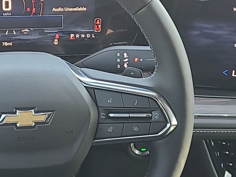 New 2026 Chevrolet Suburban Premier AWD/4WD image 22