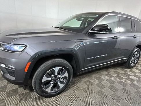 Used 2022 Jeep Grand Cherokee Limited 4xe AWD/4WD image 7