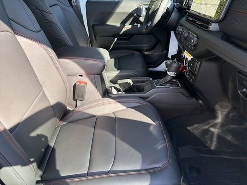 New 2026 Jeep Wrangler Unlimited Rubicon w/ Safety Group image 12
