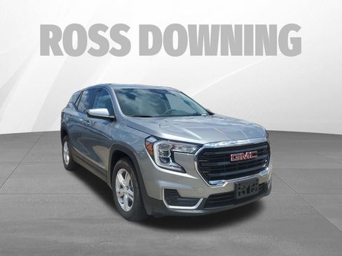 Used 2024 GMC Terrain SLE FWD image 3