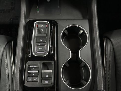 Used 2024 Honda Pilot Elite image 24