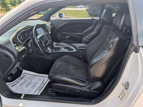 Used 2018 Dodge Challenger GT w/ GT Interior Package AWD/4WD image 13
