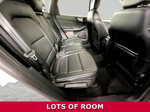 Used 2023 Ford Escape Platinum AWD/4WD image 23