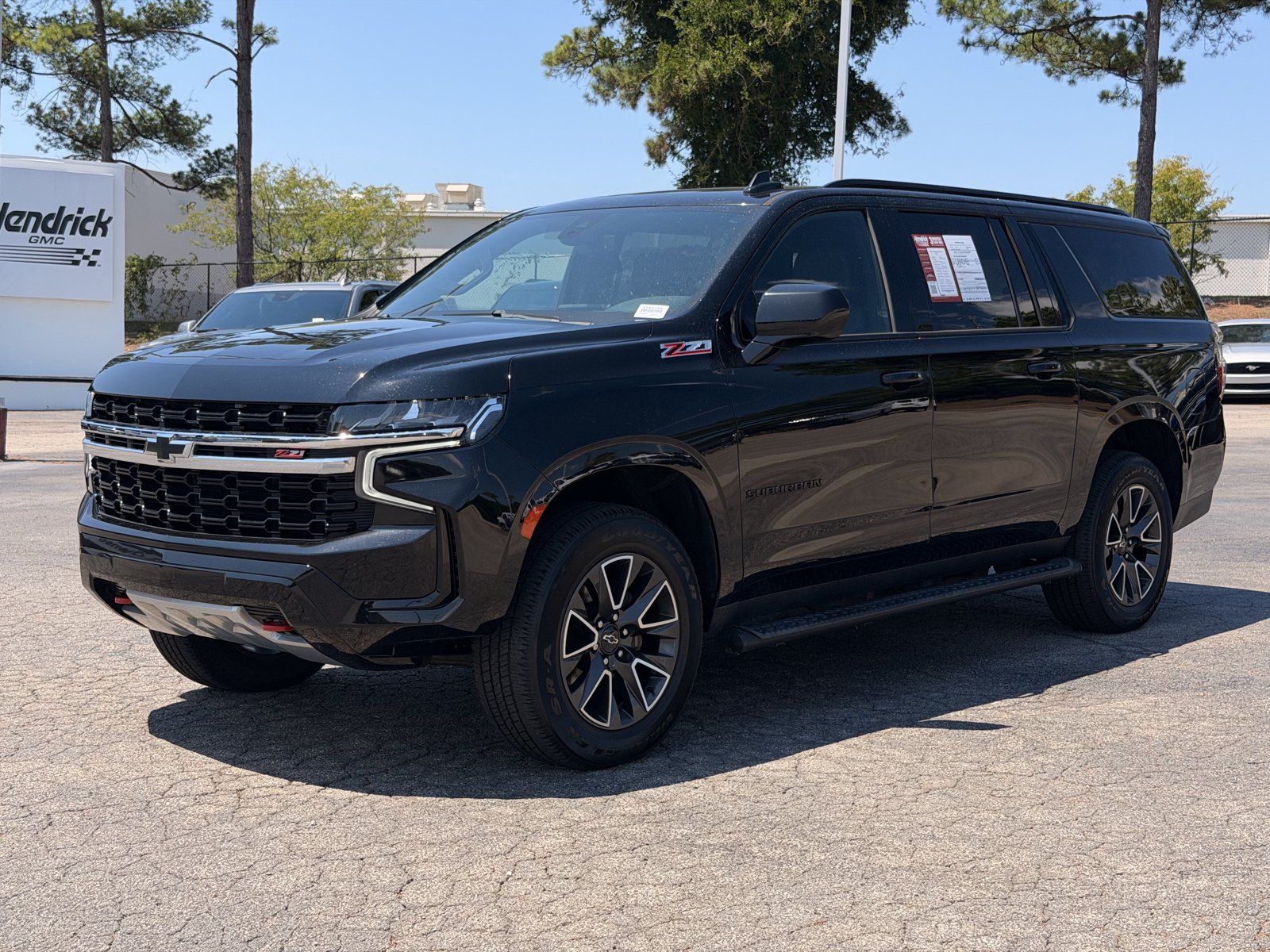 Used 2021 Chevrolet Suburban Z71 w/ Rear Media and Nav Package AWD/4WD image 7