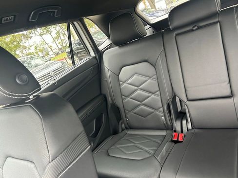 New 2026 Volkswagen Atlas Cross Sport SE image 12