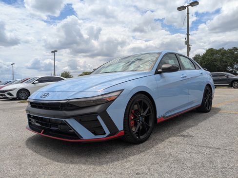 Used 2026 Hyundai Elantra N FWD image 9