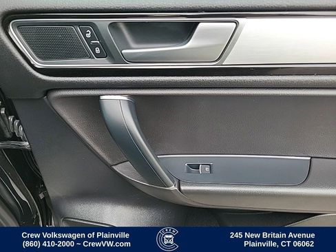 Used 2017 Volkswagen Touareg Wolfsburg Edition AWD/4WD image 45