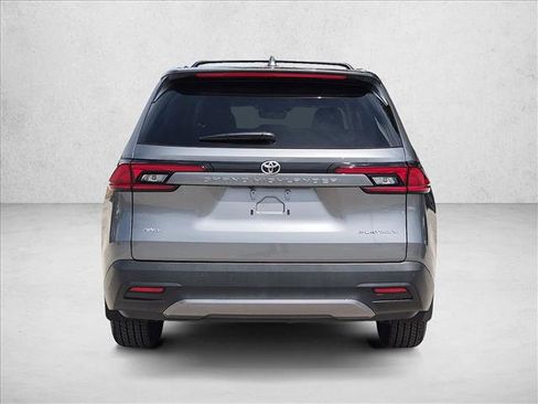 Used 2025 Toyota Grand Highlander AWD image 7