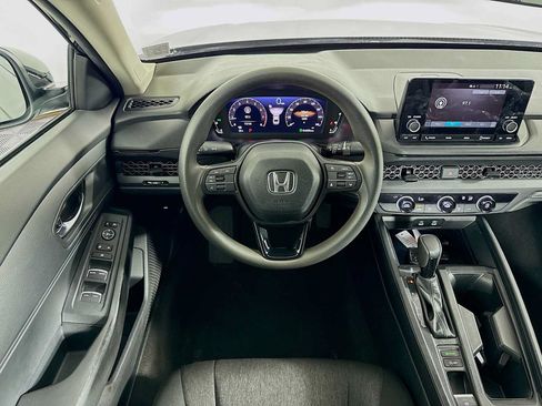 Certified 2025 Honda Accord LX image 17