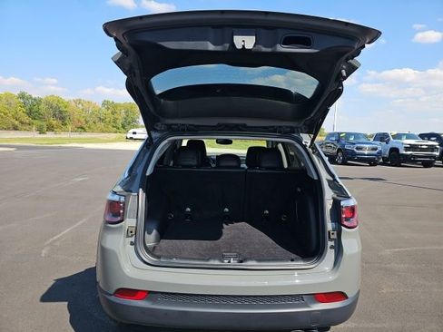 Used 2022 Jeep Compass Limited w/ Sun and Sound Group image 10