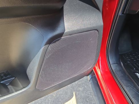Used 2021 Toyota Tacoma SR5 RWD image 13