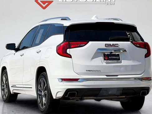 Used 2018 GMC Terrain Denali w/ Advanced Safety Package image 8