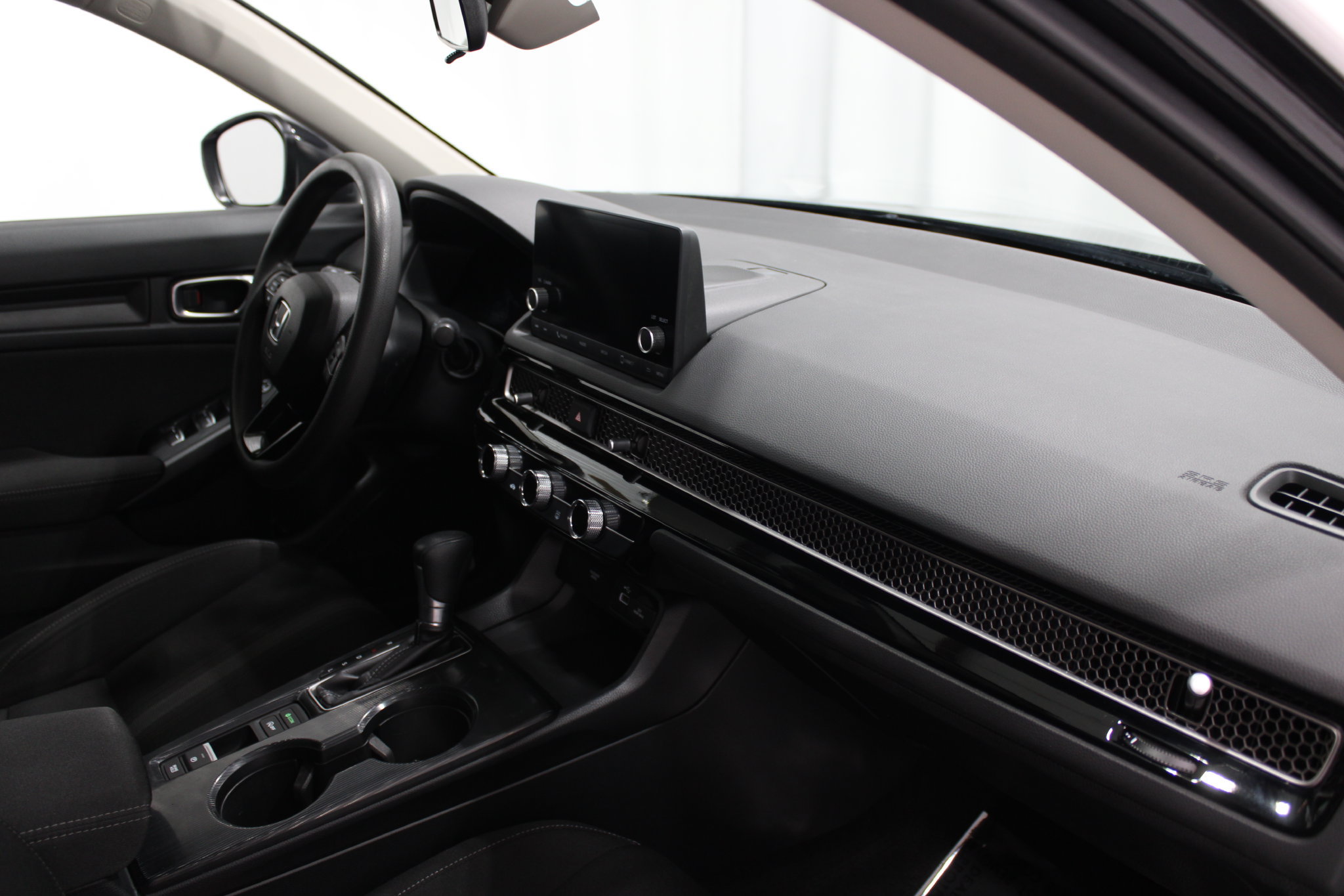 Used 2023 Honda Civic LX image 25