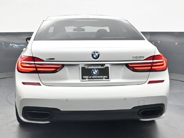 Used 2019 BMW 750i xDrive w/ Executive Package AWD/4WD image 6