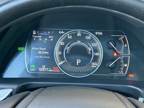Used 2022 Lexus ES 300h w/ Accessory Package 2 FWD image 19