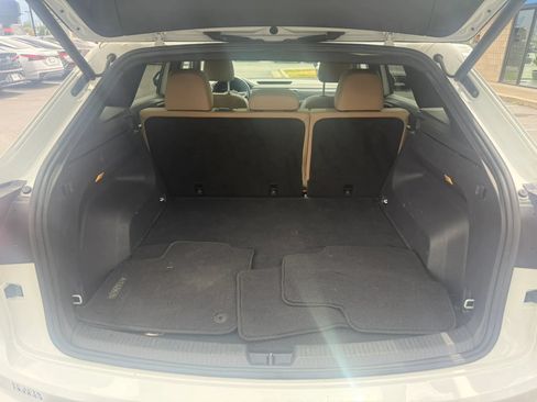 Used 2020 Volkswagen Atlas Cross Sport SE w/ Panoramic Sunroof Package AWD/4WD image 22
