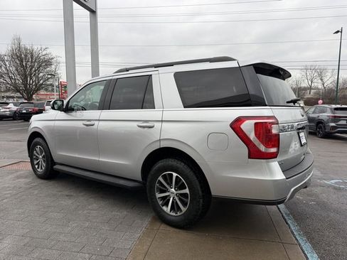 Used 2019 Ford Expedition XLT image 4