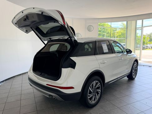 Used 2023 Lincoln Corsair FWD image 8