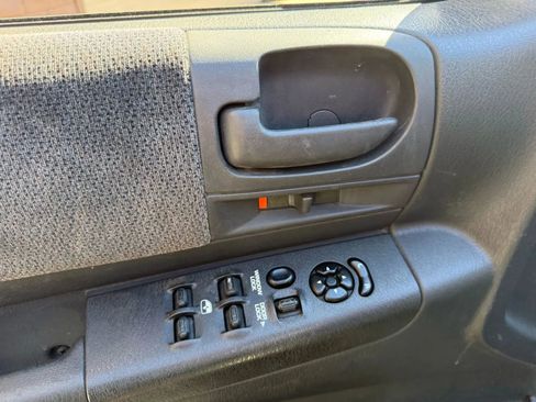Used 2003 Dodge Dakota SLT AWD/4WD image 11