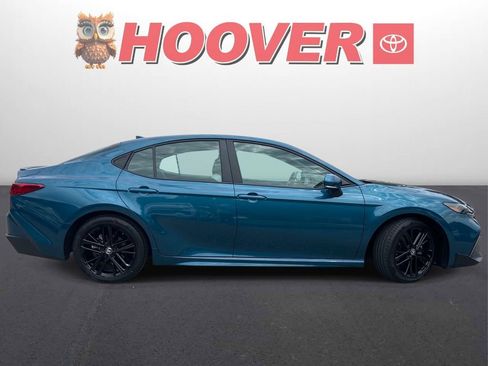 Used 2025 Toyota Camry SE w/ Multimedia Upgrade Package FWD image 2