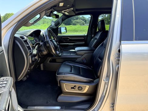 Used 2019 RAM 1500 Limited w/ Advanced Safety Group RWD image 14