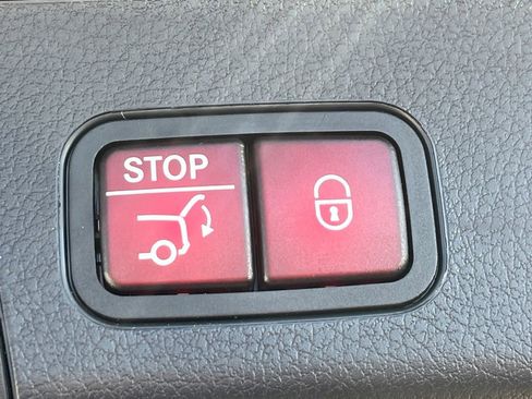 Certified 2026 Mercedes-Benz GLB 250 4MATIC image 20