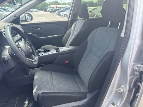 Used 2023 Nissan Rogue SV FWD image 25