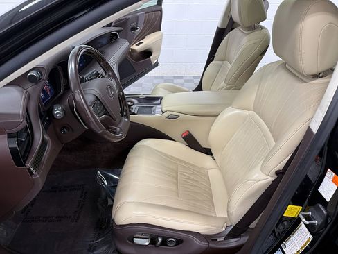 Used 2019 Lexus LS 500 AWD w/ Interior Upgrade Package image 11