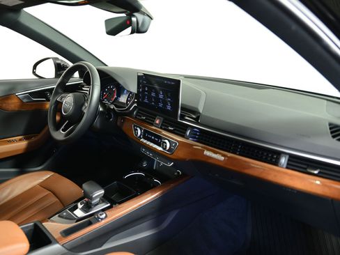 Used 2023 Audi A4 2.0T Premium w/ Convenience Package image 19