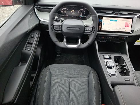 New 2026 Jeep Cherokee Laredo image 8