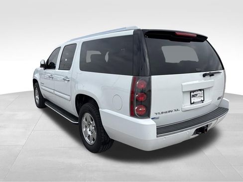 Used 2008 GMC Yukon XL Denali image 6