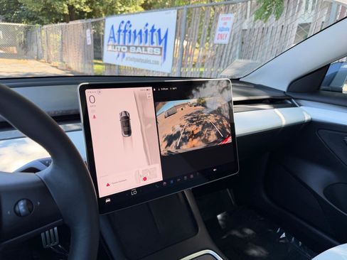 Used 2023 Tesla Model 3 Performance AWD/4WD image 11