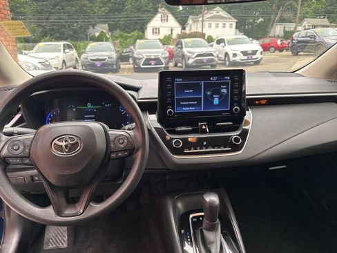 Used 2022 Toyota Corolla LE FWD image 22