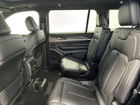 New 2026 Jeep Grand Cherokee L Limited image 25