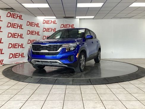 Certified 2022 Kia Seltos LX AWD/4WD image 3