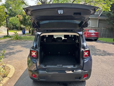 Used 2019 Jeep Renegade Sport AWD/4WD image 30