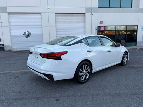 Used 2022 Nissan Altima 2.5 S image 4