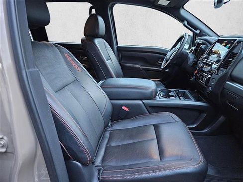 Used 2022 Nissan Titan PRO-4X w/ Pro-4x Convenience Package AWD/4WD image 15