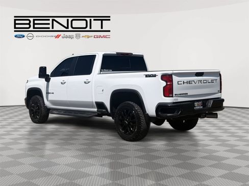 Used 2025 Chevrolet Silverado 2500 LT w/ Trail Boss Package AWD/4WD image 8