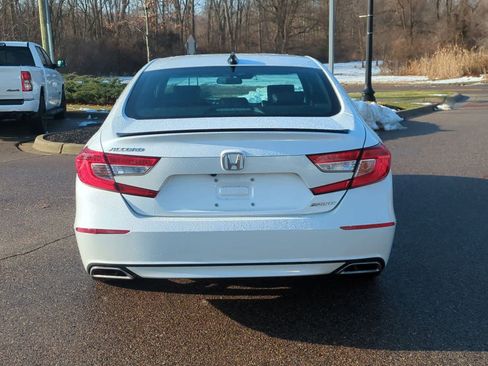 Used 2022 Honda Accord Sport image 7