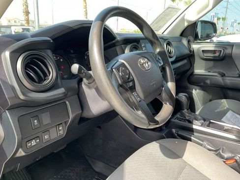Used 2022 Toyota Tacoma SR AWD/4WD image 13