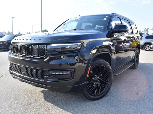 Used 2025 Jeep Wagoneer Series II w/ Premium Group I image 5