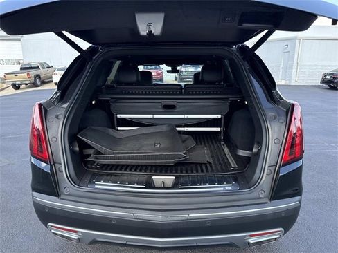 Certified 2022 Cadillac XT5 Premium Luxury w/ Technology Package image 5